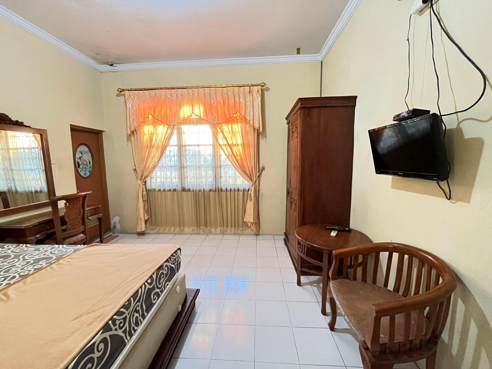 Reddoorz At Hotel Madani Syariah Lempuyangan يوغياكارتا المظهر الخارجي الصورة