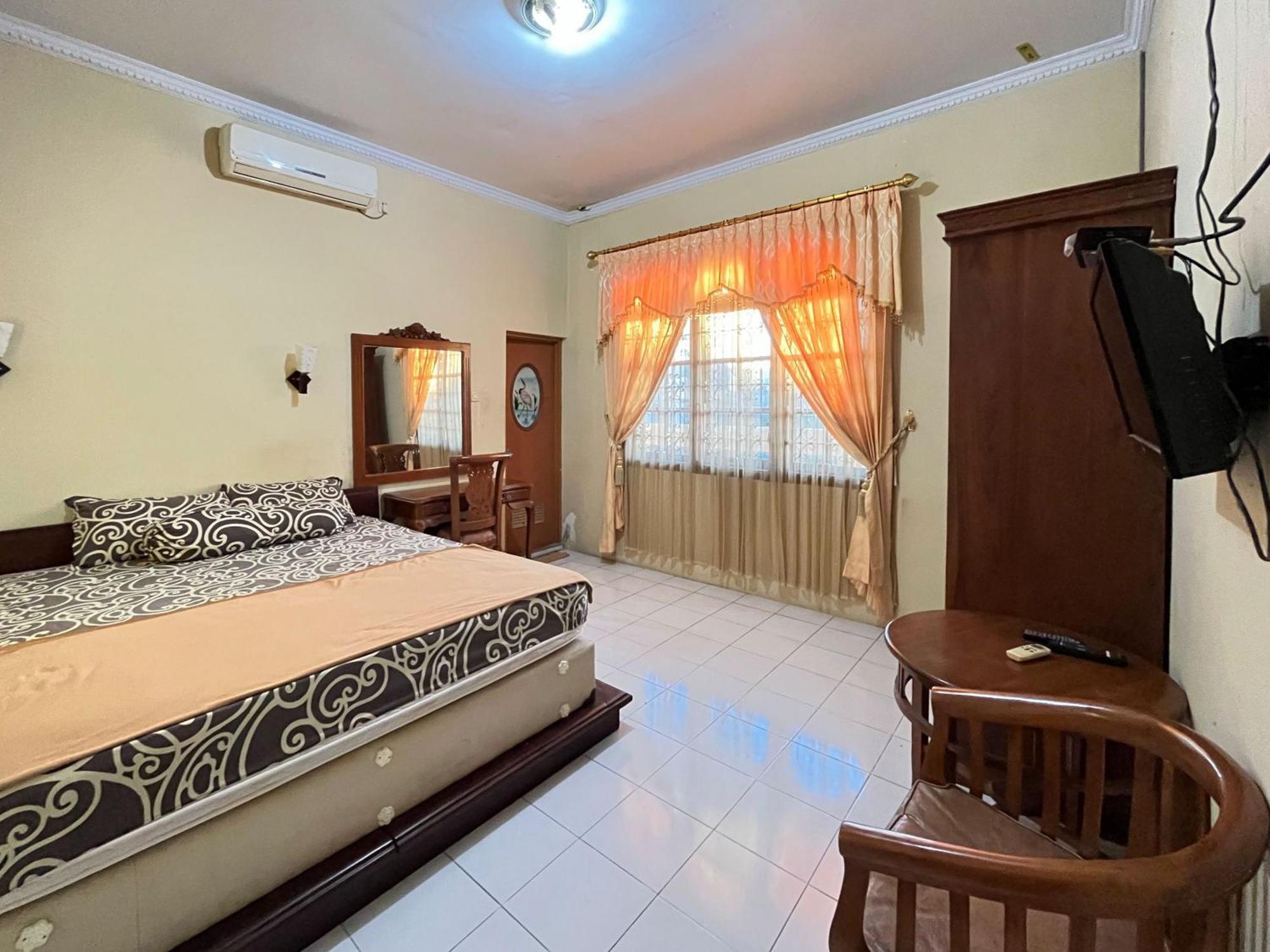 Reddoorz At Hotel Madani Syariah Lempuyangan يوغياكارتا المظهر الخارجي الصورة